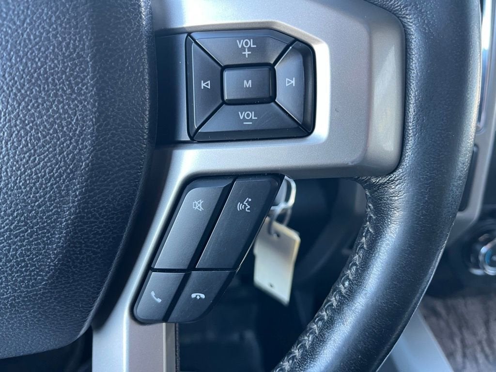 2017 Ford Super Duty F-250 SRW Lariat