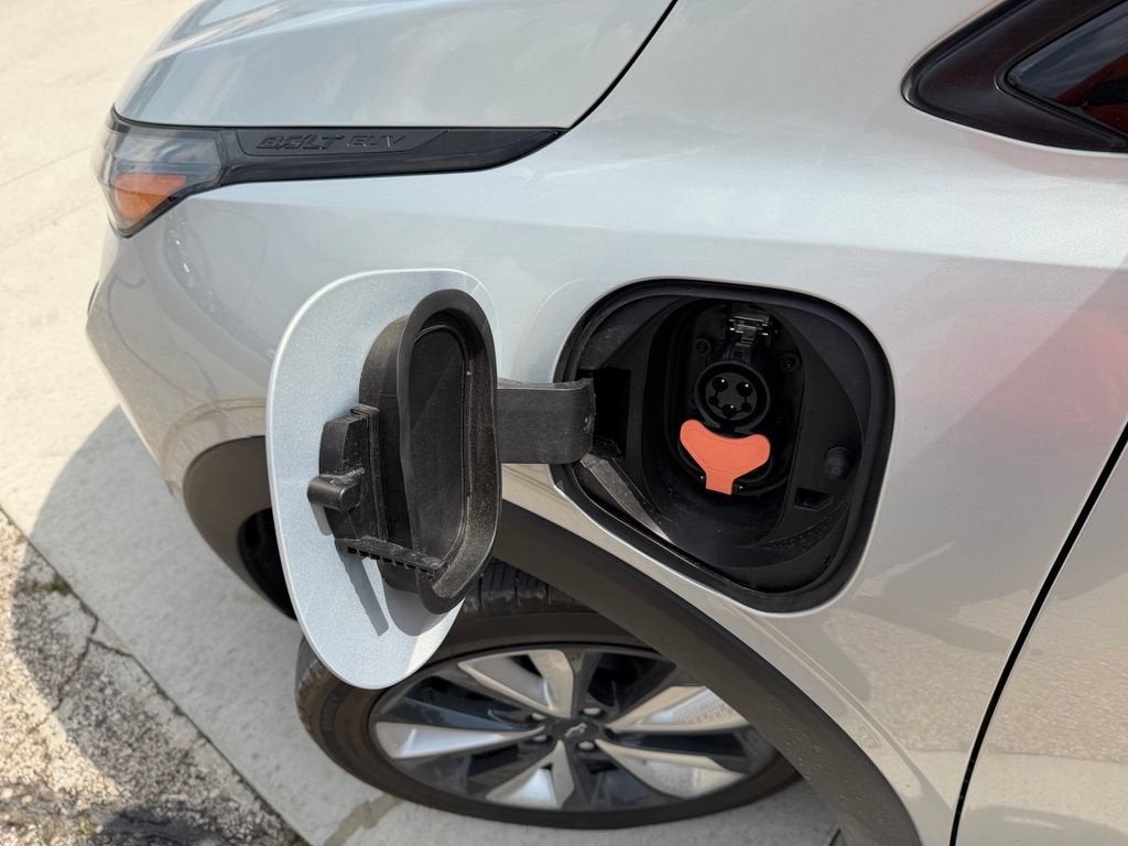 2023 Chevrolet Bolt EUV LT