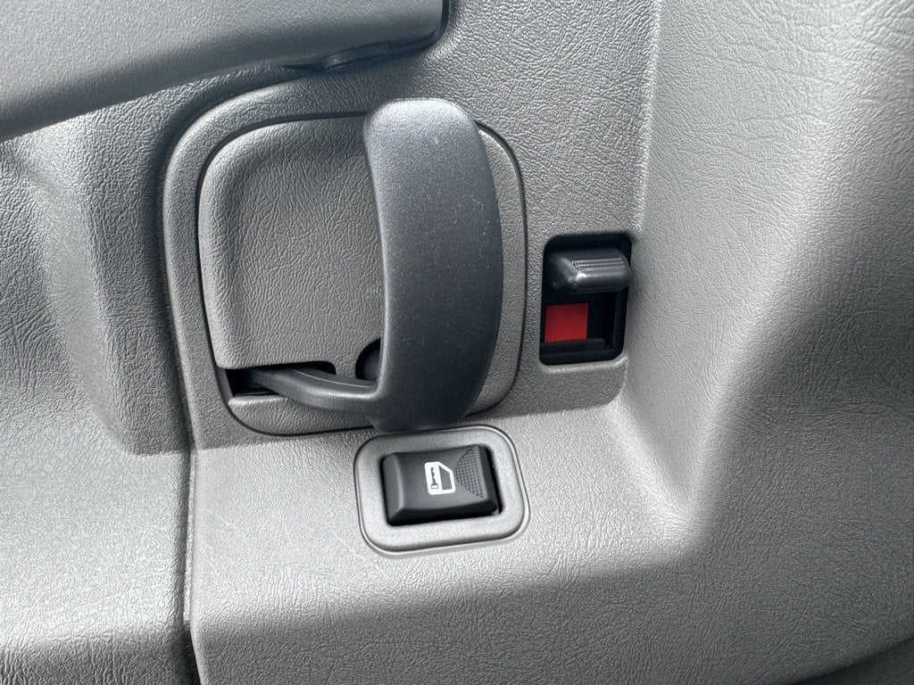 2025 Chevrolet Express Cargo 3500 WT