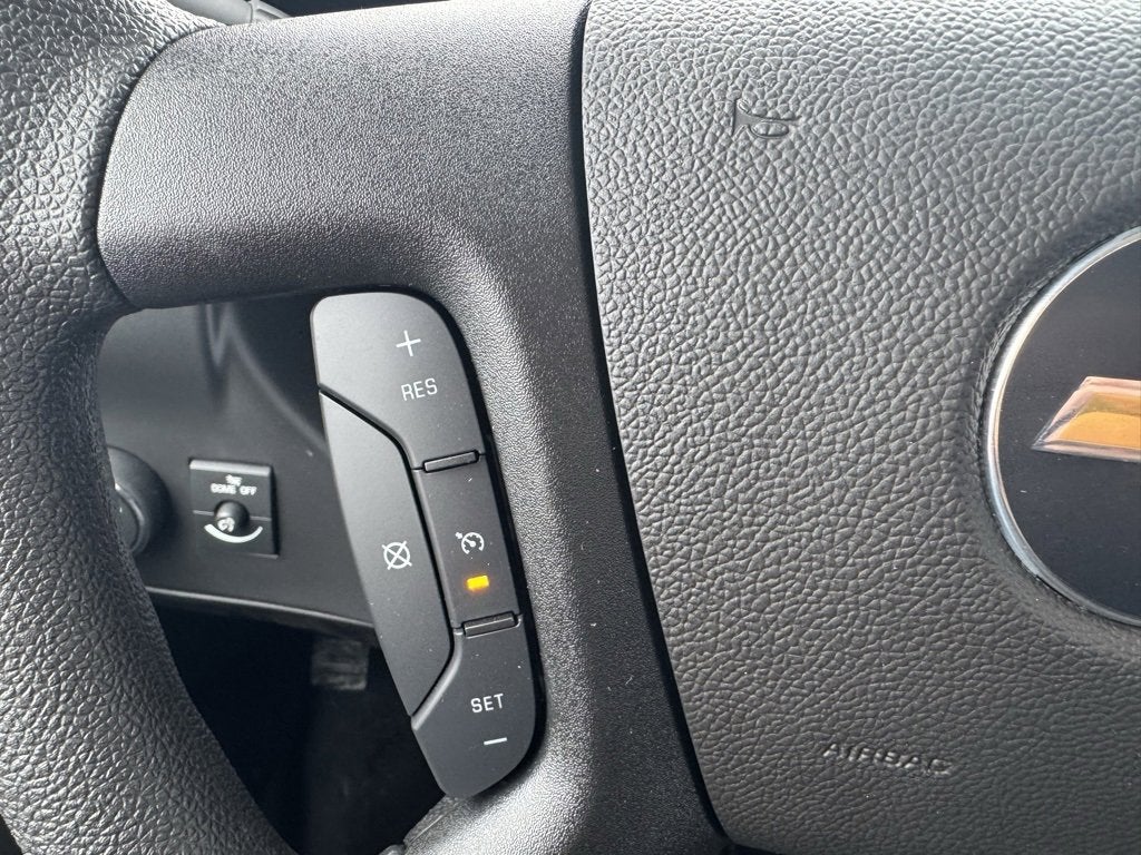 2025 Chevrolet Express Cargo 3500 WT