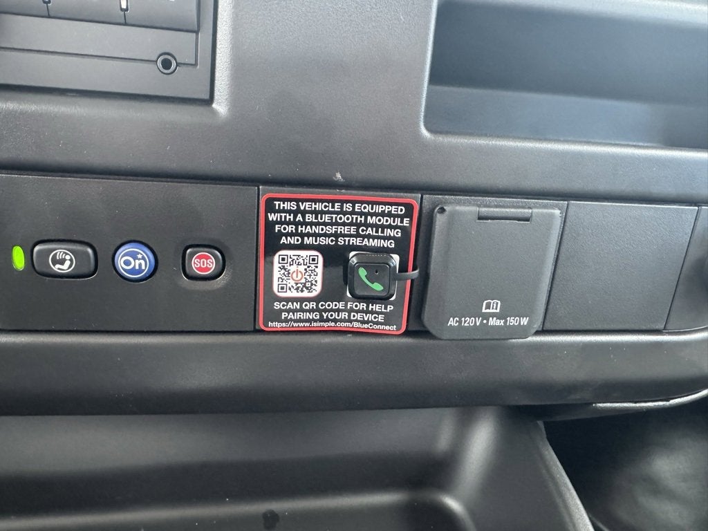 2025 Chevrolet Express Cargo 3500 WT