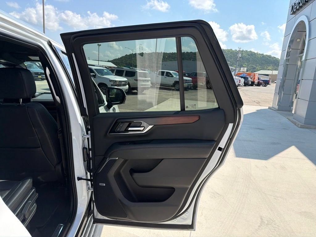 2025 GMC Yukon Denali
