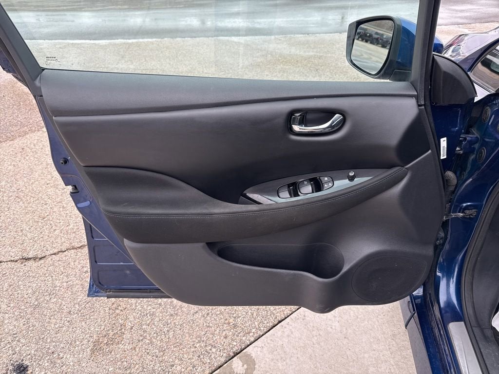 2024 Nissan LEAF SV PLUS