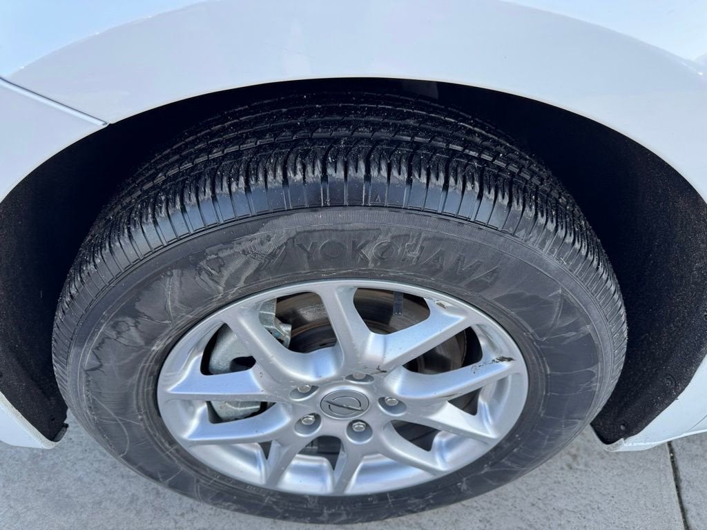 2025 Chrysler Voyager LX