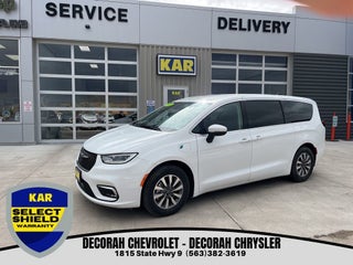 2023 Chrysler Pacifica Hybrid Touring L