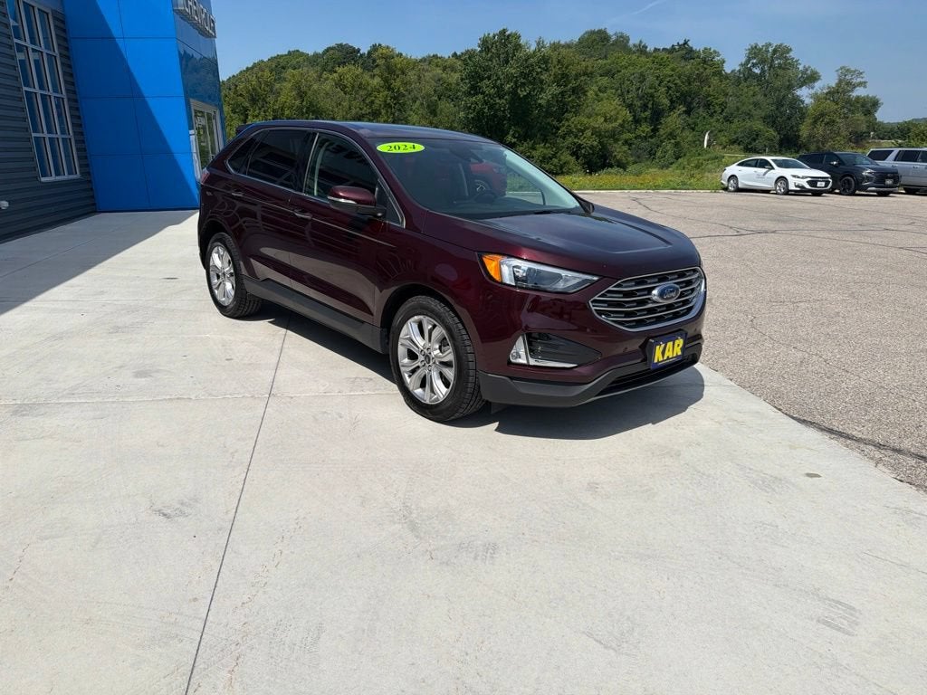 2024 Ford Edge Titanium