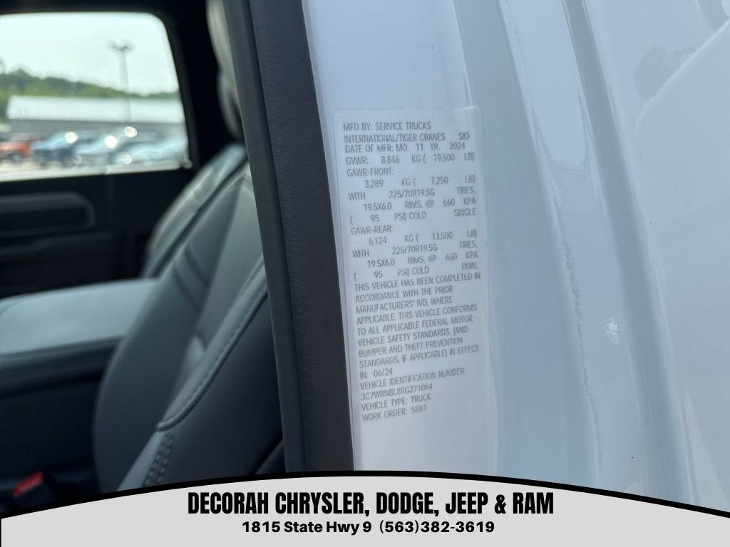 2024 RAM 5500 Chassis Cab Tradesman