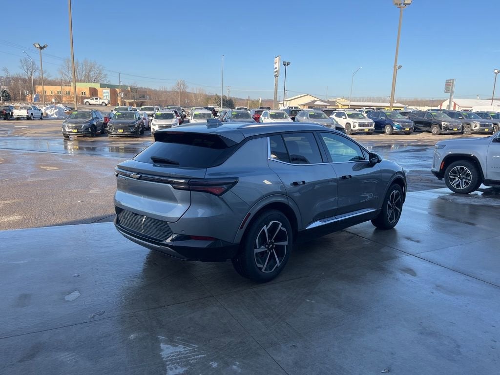 2025 Chevrolet Equinox EV LT